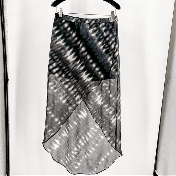 Express high-low gray/black skirt - Picture 1 of 5